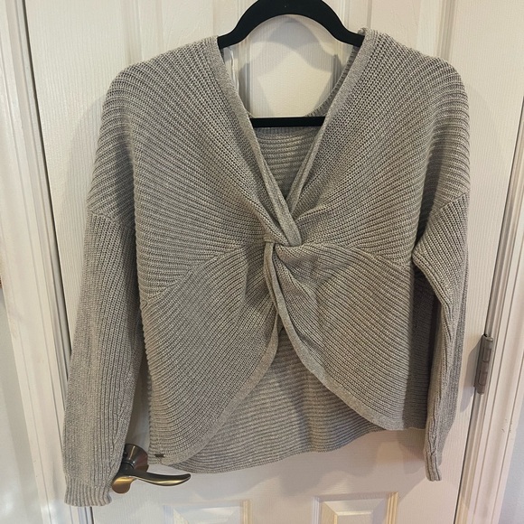 Hollister Sweater - Picture 2 of 3